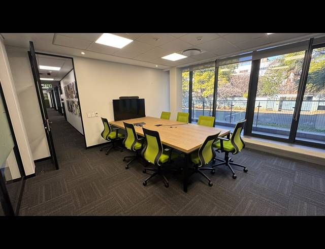 2,301M² OFFICE TO LET IN ROSEBANK